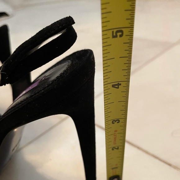 High heels. True to size. - Picture 2 of 8
